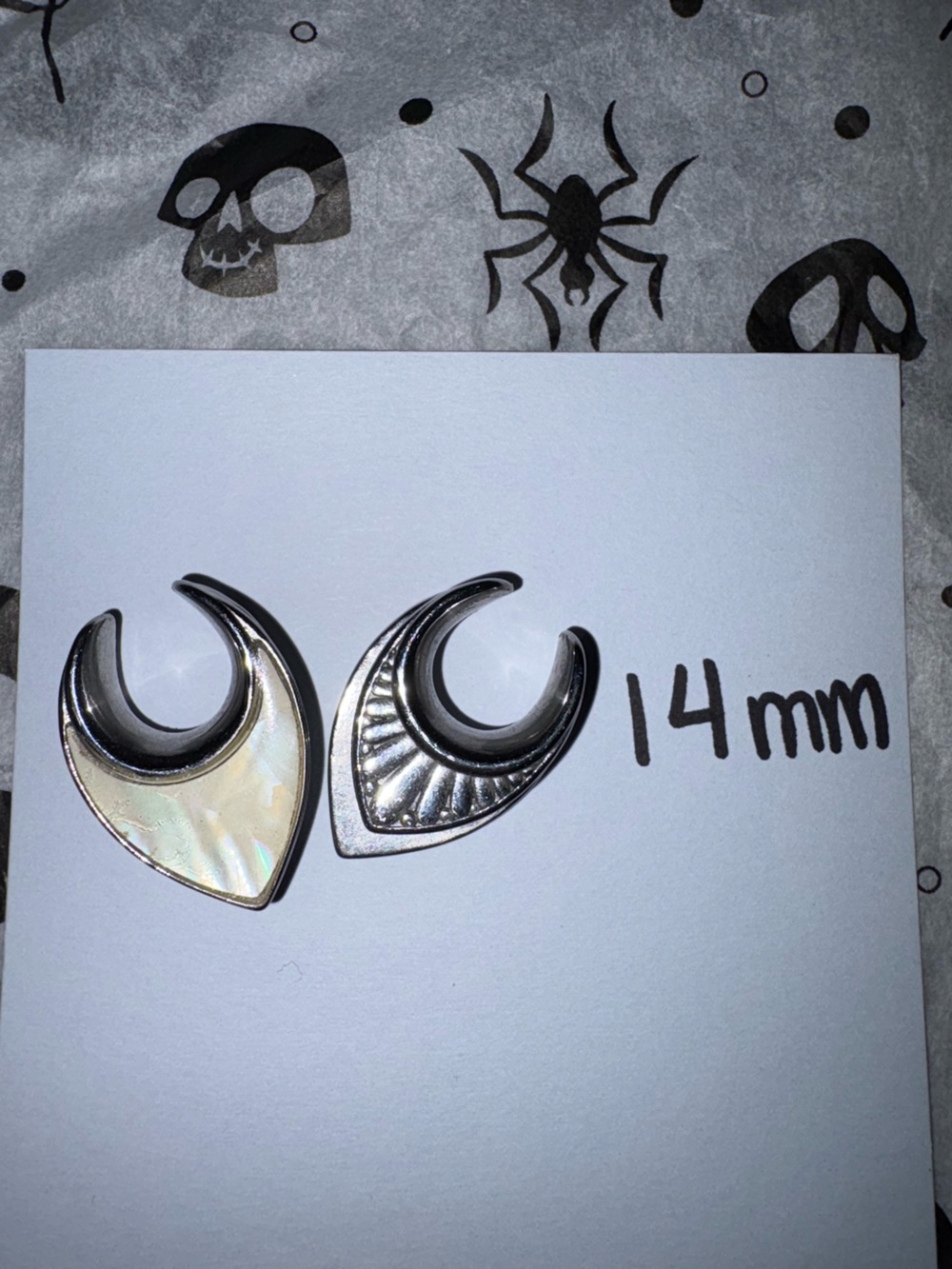 Silver Iridescent Ear Saddle Gauge Pair - 14mm